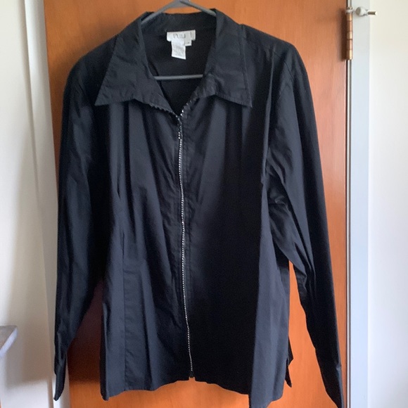 Puli slightly fitted top - Picture 1 of 2